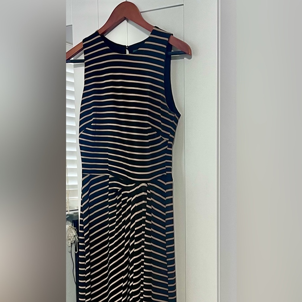 Ralph Lauren Collection Navy White Stripe Sleeveless Maxi
Dress. Size 2